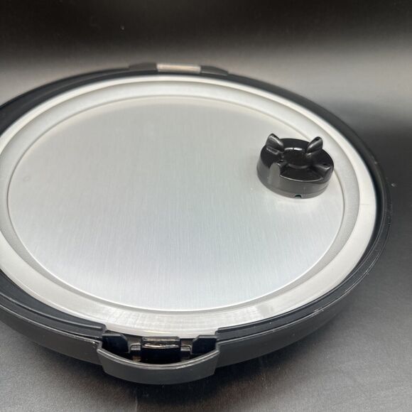 Comfee Rice Cooker Lid Mb-m25 And Hardware {F} - Picture 4 of 5